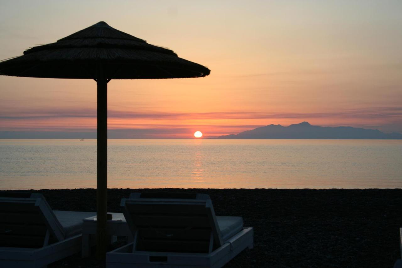 Arion Bay Hotel Santorini คามารี ภายนอก รูปภาพ