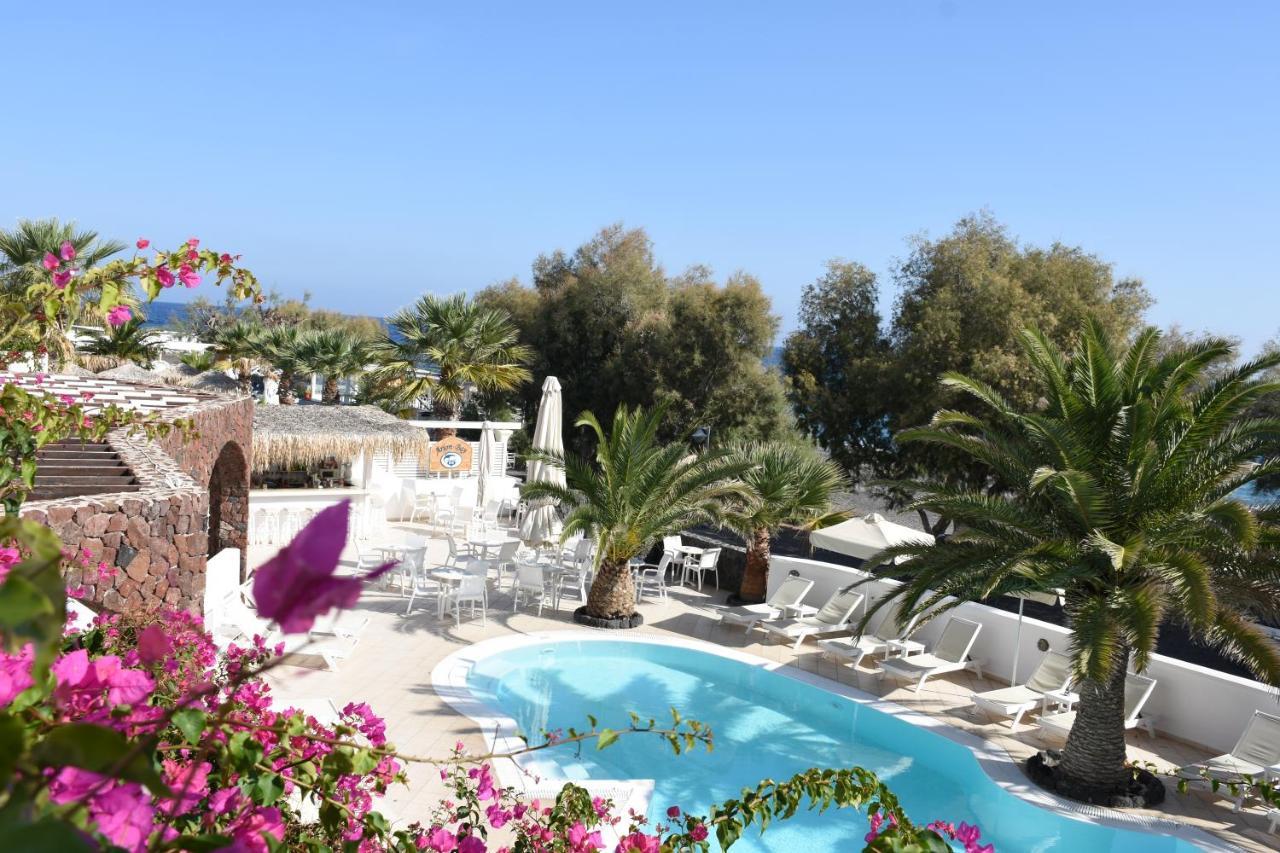 Arion Bay Hotel Santorini คามารี ภายนอก รูปภาพ